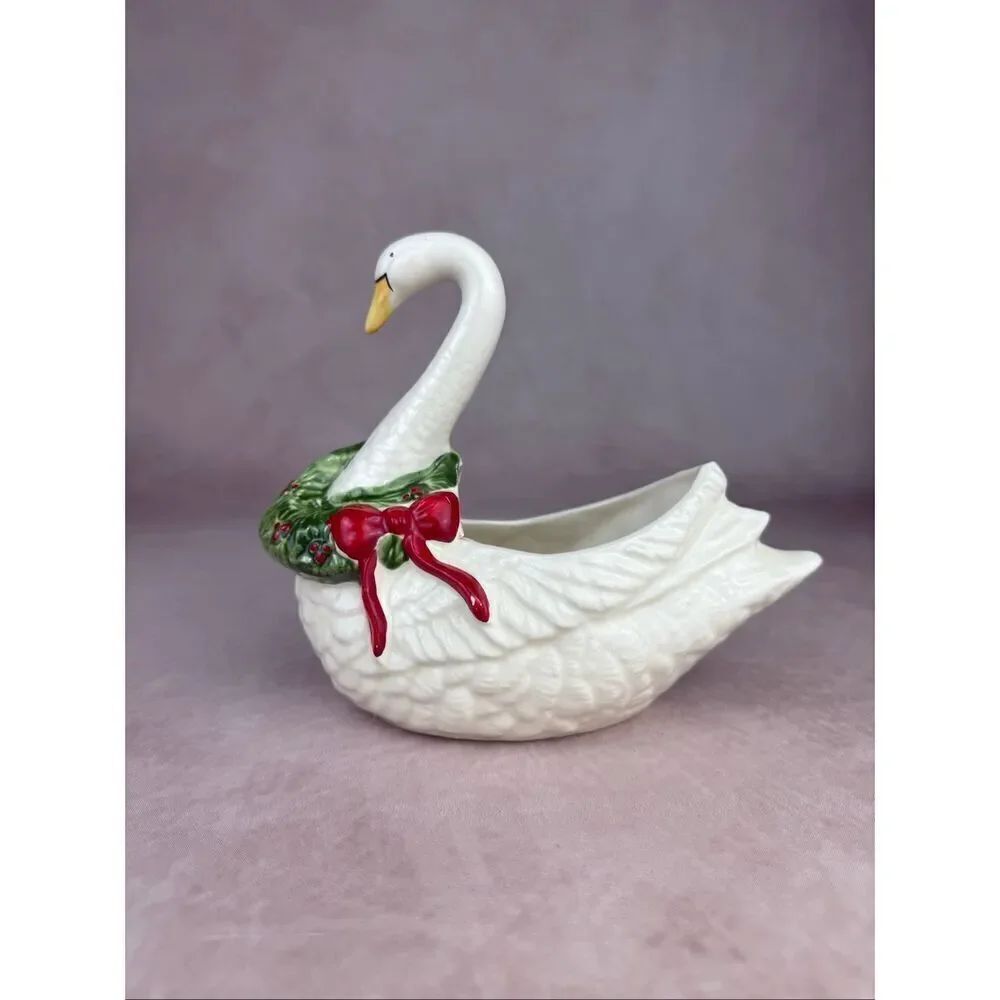 Vintage Christmas Swan HCI Mod MCM